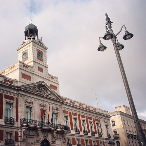 2012     #Travel #Memories #Throwback #2012 #Autumn #Madrid #Spain ... ... #Square #Plaza #Government #Office #Building #Streetlight ©  Jude Lee