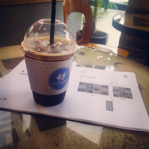 Waiting for client... #Cafe #Coffee #Break #Iced #Americano ©  Jude Lee
