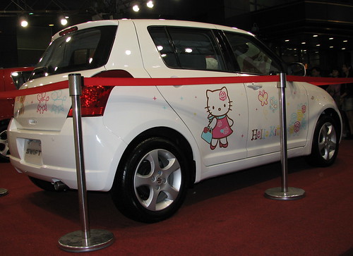 Hello Kitty Car　ハローキティー・デコカー