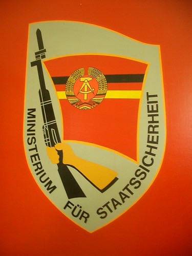 Wappen der DDR Stasi (Foto: flickr.com/elmada)