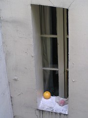Wall, window, fruit