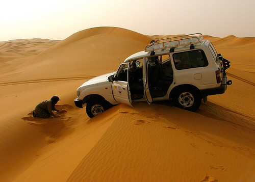sahara sand 4x4 dune beached libya ahmed toyotalandcruiser sandsea fezzan jamahiriya ©stephenrideout ???