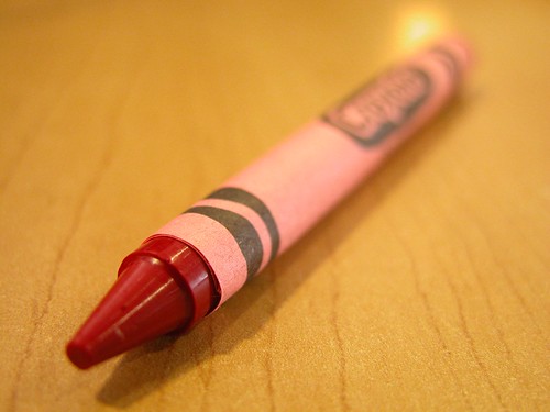 Red crayon by bertobox.