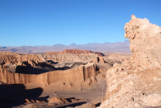a18317_Chile_Atacama-Wüste_Valle_de_la_Luna_Mirador_Achaches_Aussicht_Felsen_Tal_Berge_Nov16