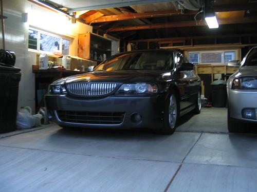  Lincoln LS with 2004 LSE grille, 