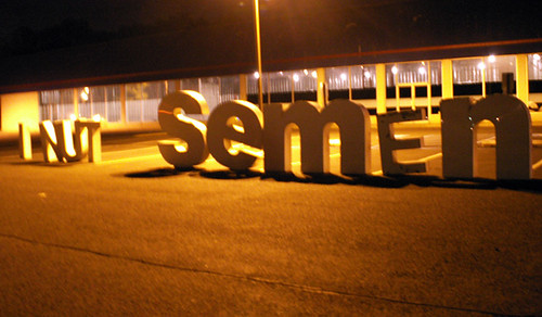 This photo has nothing to do with anything. I just think the phrase I NUT semEn is funny. (Photo courtesy of sister72 via flickr.com)