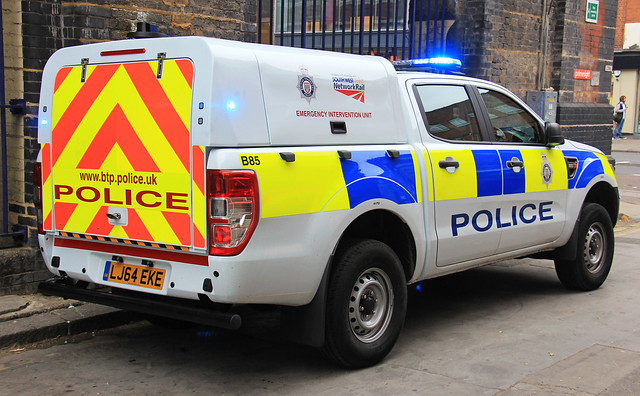 new ford ranger transport police british emergency unit intervention lj64eke