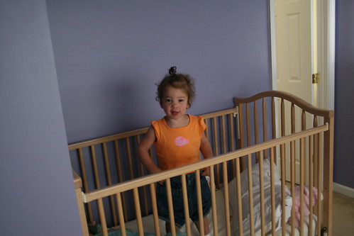 april 2006 - jocelyn in her crib