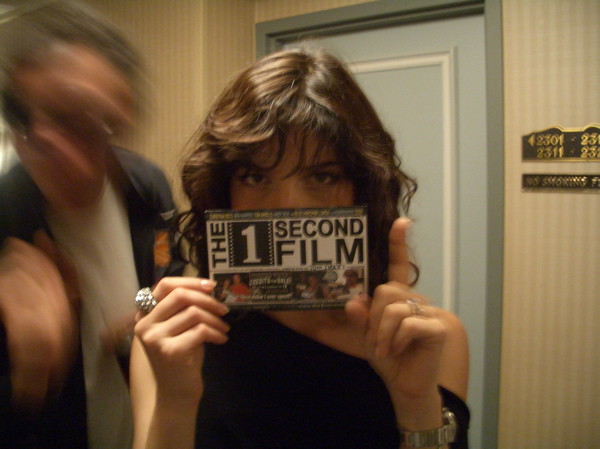 selma blair helps produce the 1 second film by the1secondfilm