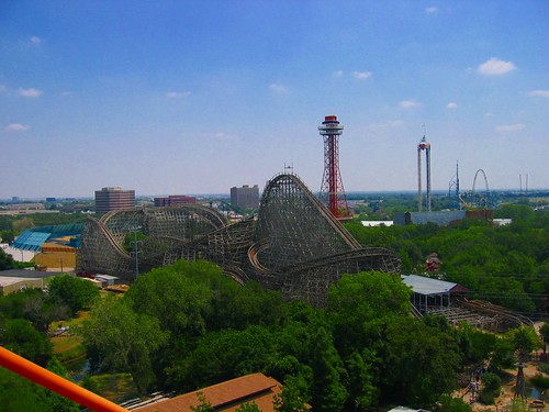 six flags over texas titan. Six Flags Over Texas is large