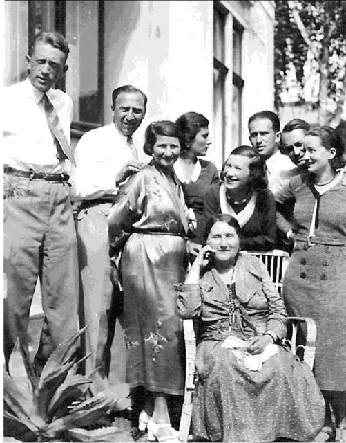 Famille sur Fellegvàr, party in 1932