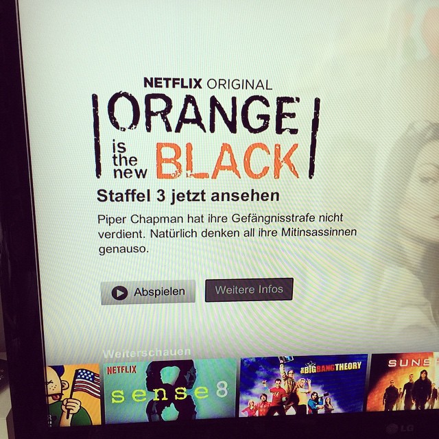 Das #Netflix Problem: Schaue ich zuerst #Sense8 zusende oder fange ich doch schon mit der 3. Staffel Orange Is the New Black an?  #oitnb