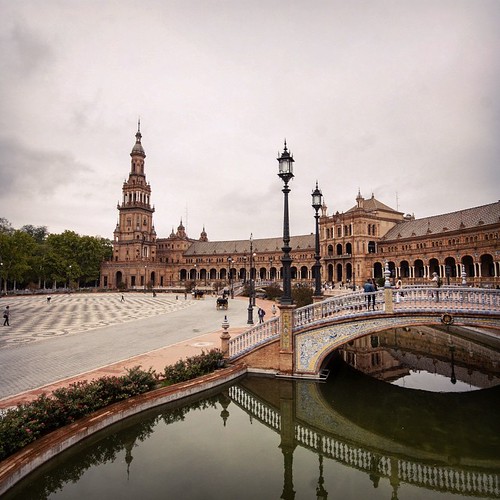 2012     #Travel #Memories #Throwback #2012 #Autumn #Sevilla #Spain  ...  #Square #Plaza #Tower #Canal #Bridge ©  Jude Lee