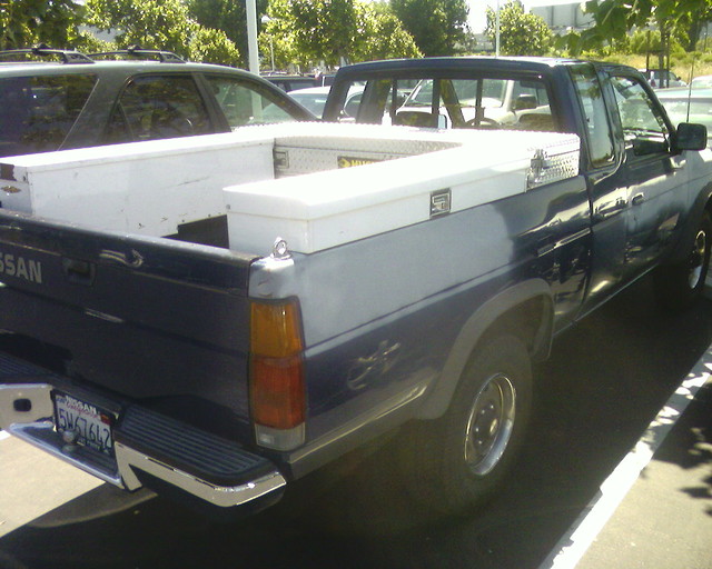 truck nissan pickup 1986