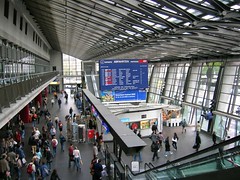 Santiago Calatrava: Lucerne Main Station Entrance Hall