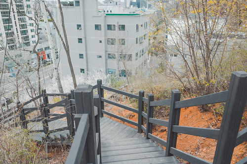 Walkway on Seongsan ©  Tony