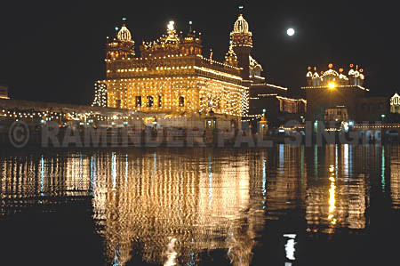 golden temple amritsar at night. Baisakhi Night at The Golden