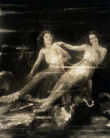 Lillian Roth and Frances Dee, 1930s