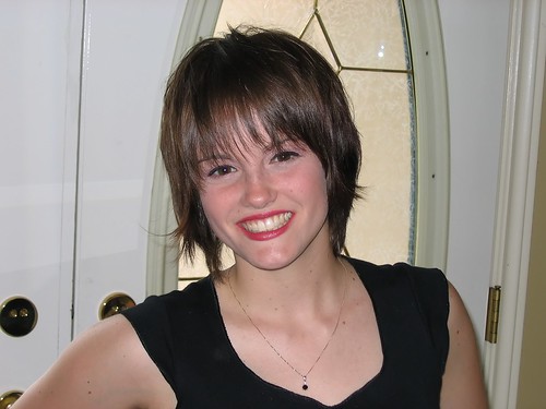 hairstyles with choppy layers and long bangs. A darling short haircut for spring 2009 with some choppy wispy layers on the 