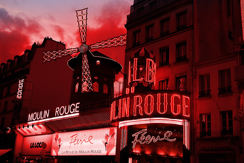 Cuán rojo es el Moulin Rouge