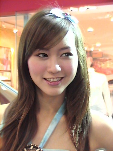 Sexy Thai Girl in Smile