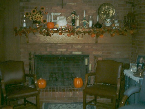 Fireplace-Fall Decor