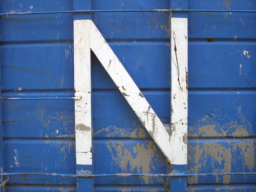 the letter n outline