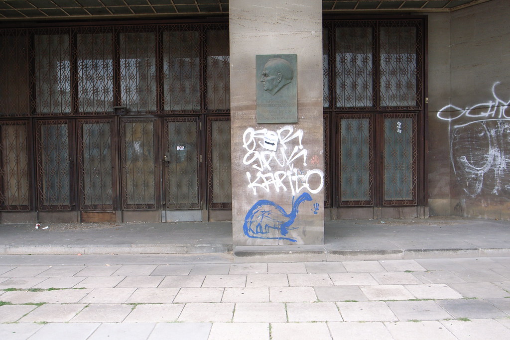 berlin graffiti 4