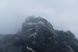 Buk-Han-San Mt. Monument of King Jin-Heung in blizzard