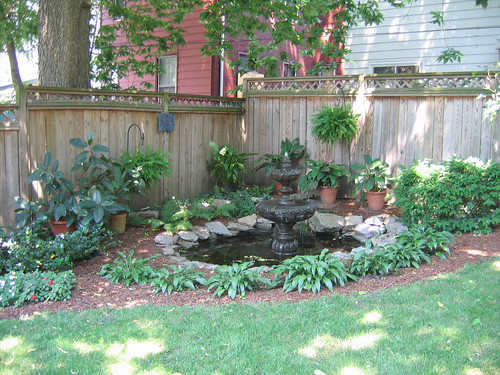 Small Shade Garden Ideas Photograph 2006 Licking-