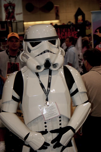Comic Con 2006: White Armor