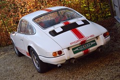 Porsche 911R replica (1966).
