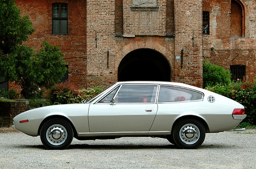 Alfa Bertone or Giugiaro Prototype