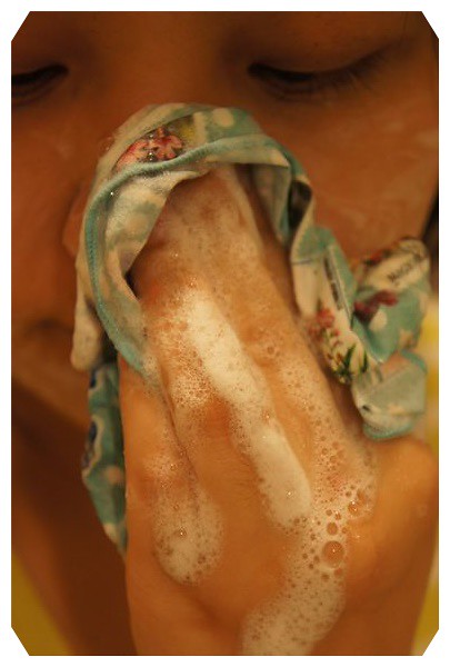 PikkaPikka 毛孔潔淨布 時尚小物 吸油面巾 林鴒Cleo 洗臉巾 日本美顏 臉部毛孔潔淨布 康是美 微纖維清潔布