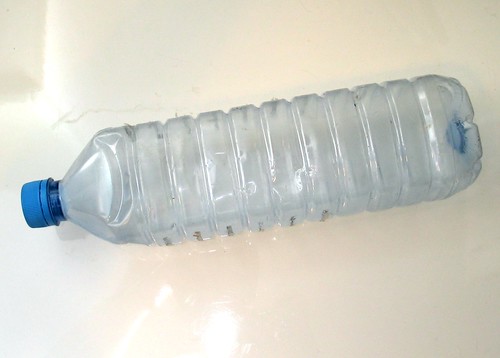 pictures of water bottles. plastic water bottles,