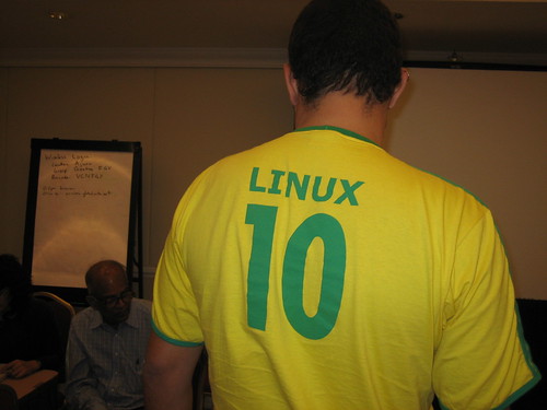 GNU/Linux + Brasil Jersey (back)