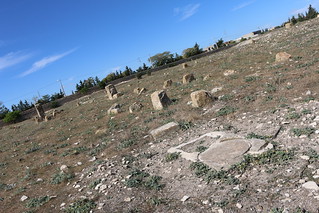 Monument indéterminé entre le Capitole et la nécropole Sud-Ouest ; Un plateau de pressoir
