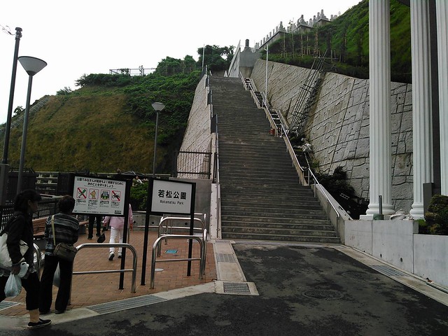 質問なんですが、龍本寺へ続く階段は住人以...