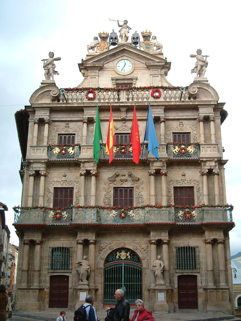 Ayuntamiento de Pamplona, desde aquí se lanza el Chupinazo de San Fermin