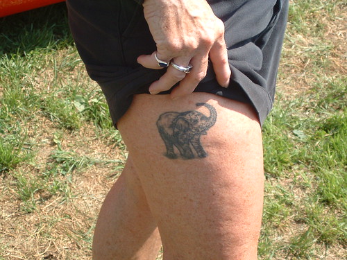  Kelly's elephant tattoo 