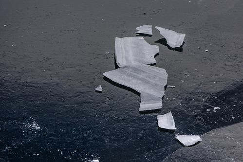 Ice on Ice ©  kuhnmi