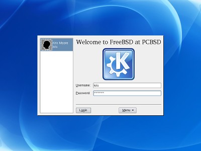 PC-BSD KDM screen.