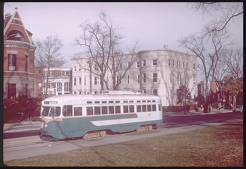 Trolley on Lincoln Park