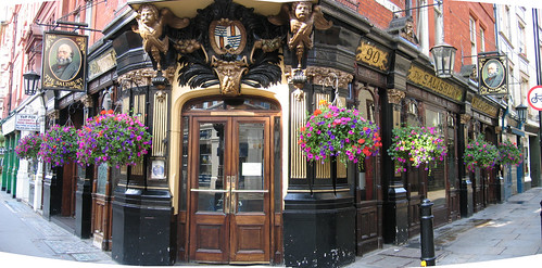 Salisbury Pub