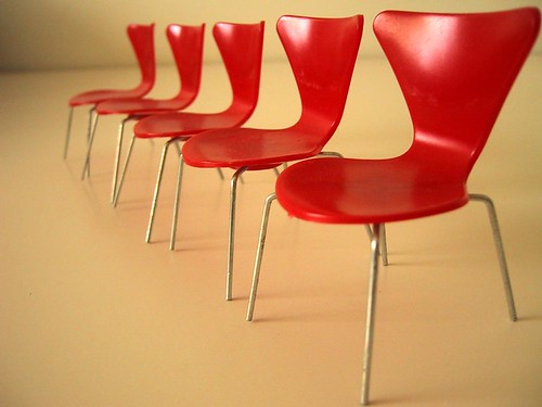 Brio Arne Jacobsen Series 7 chairs
