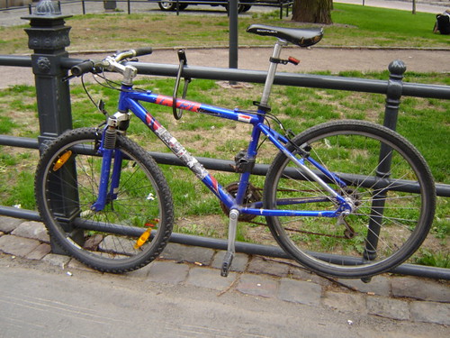 I often pass this blue bike