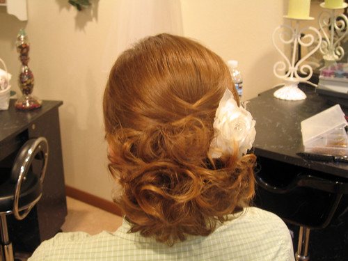 There are a wedding hairstyle pictures with Lori's howto tips and bridal 