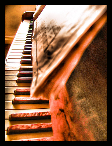 PIANO by colinjones255