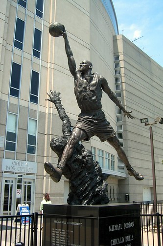 Michael Jordan Statue, Chicago - flickr/wallyg