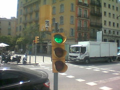 Badly decapitated traffic light